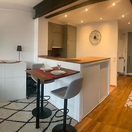 Saintlazare 50m2 Superb View Up To Tour Eiffel Apartment